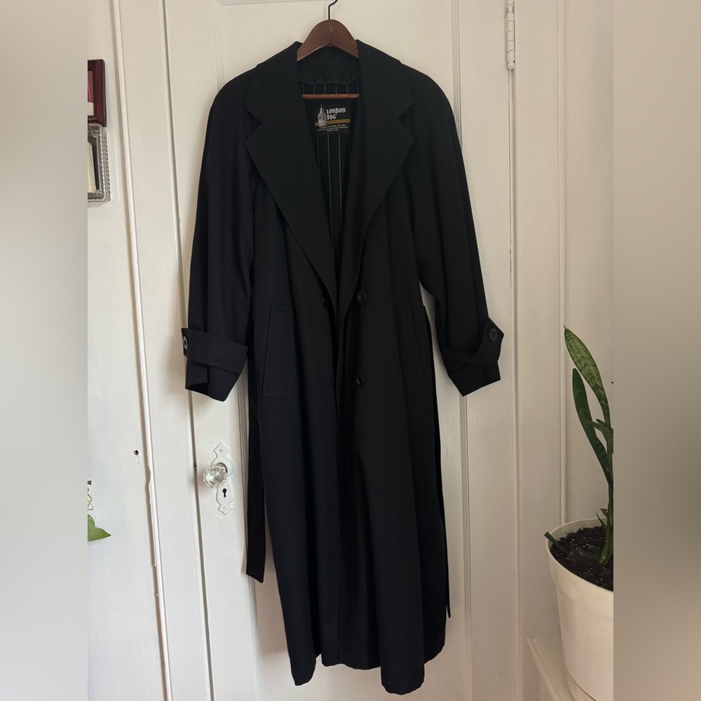 London Fog Vintage Black Long Belted Trench Coat with Removable Liner. Size 12